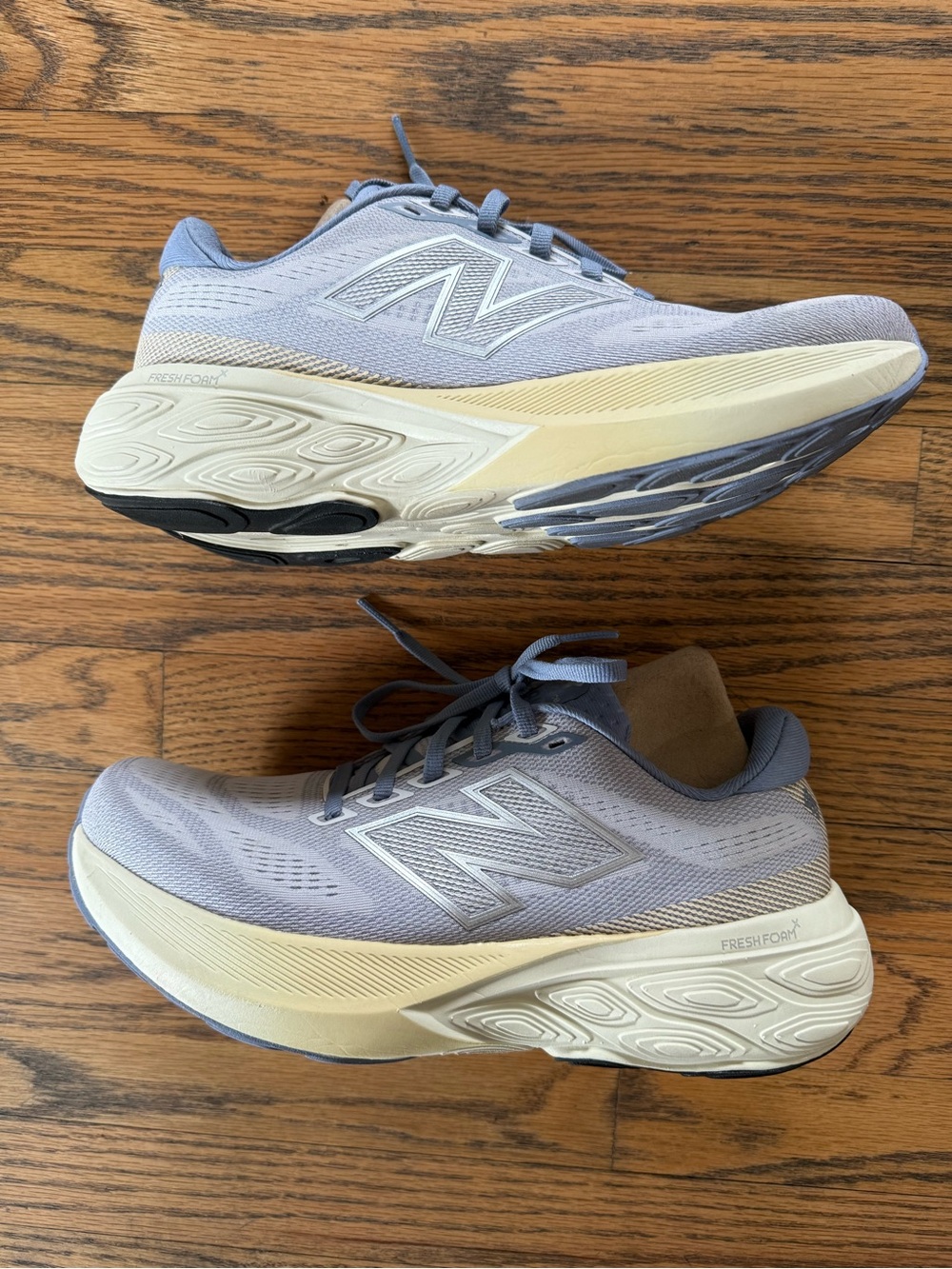 New Balance Women's grey beige Fresh Foam X 880v 15 Running Shoes 7.5 wide